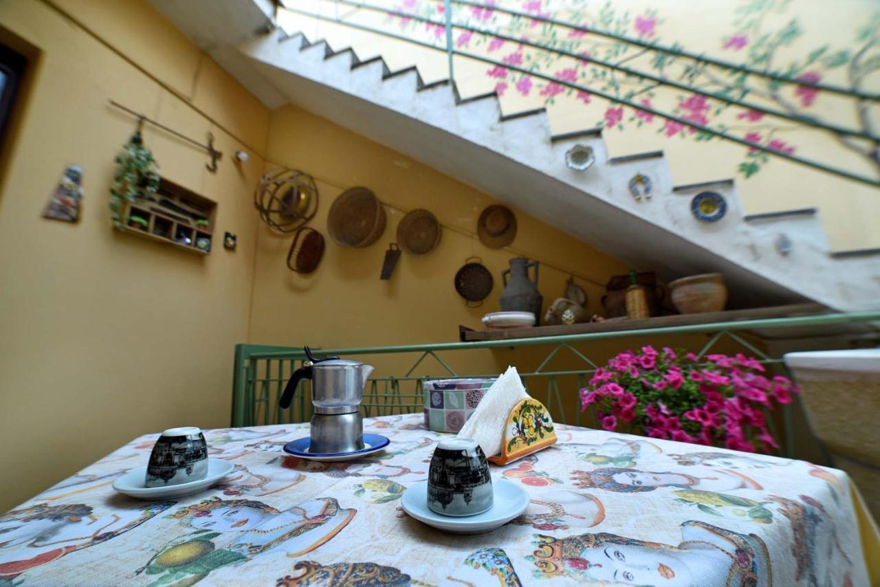 Casa Vacanze Borgata Del Sorbo Acireale Eksteriør bilde