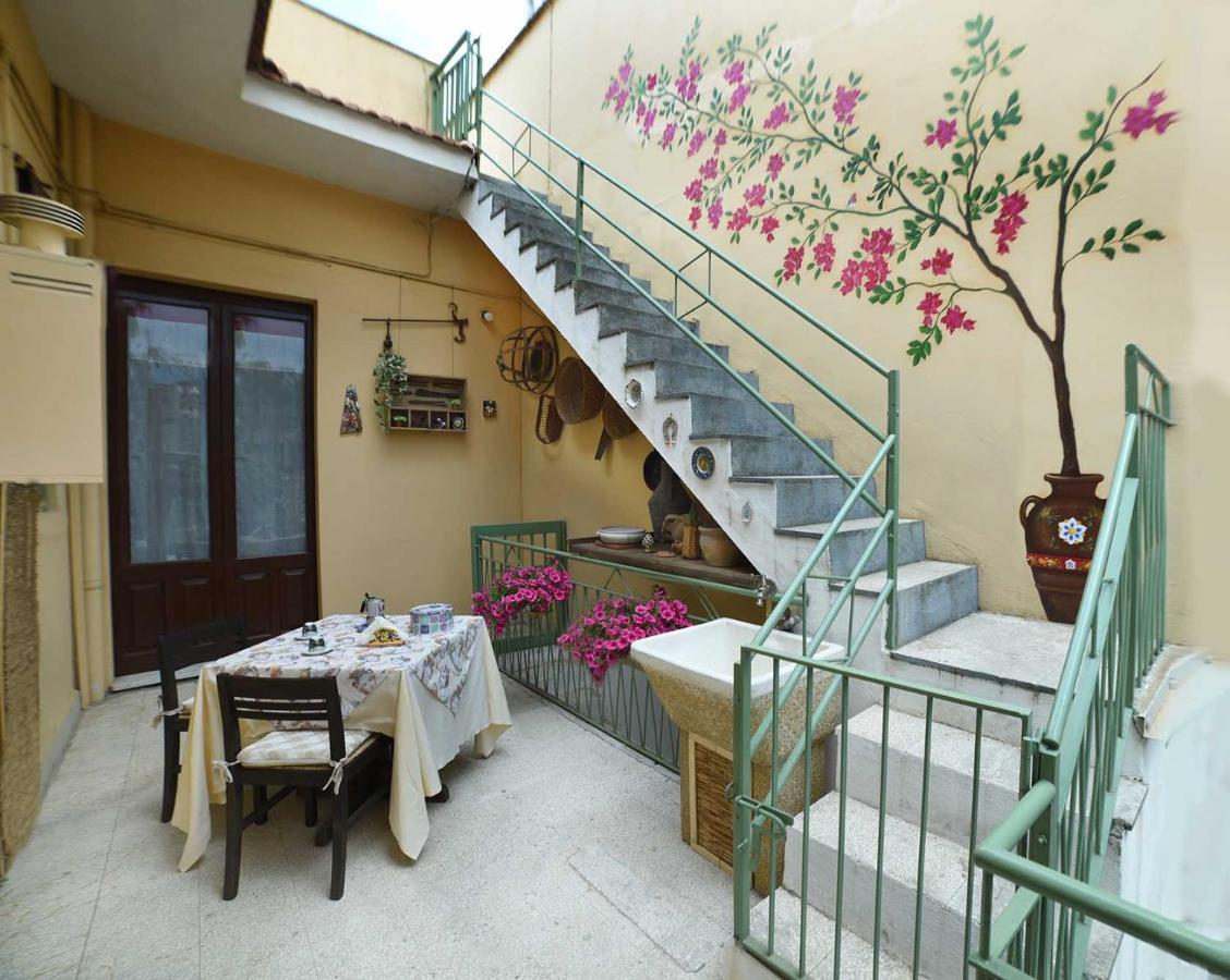 Casa Vacanze Borgata Del Sorbo Acireale Eksteriør bilde